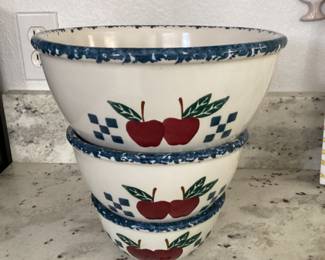 Blue spatter ware apple nesting bowls 