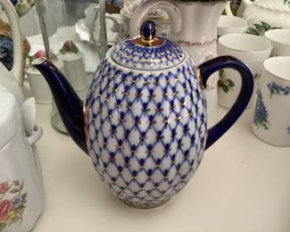 Russian teapot SUPERB!