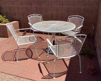 1970s metal patio table & 4 chairs