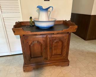 Dry Sink, Pitcher & Bowl