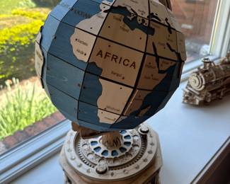 3D Wood Puzzle Globe