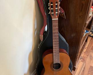 Hondo Acoustic Guitar with Case