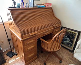 Beautiful Rill Top Desk