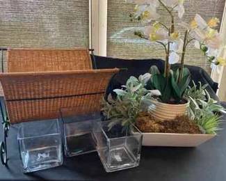 MW213Accessories With Style