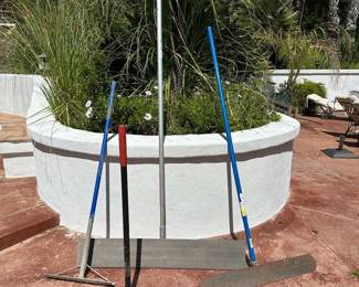 MW175Concrete finishing tools