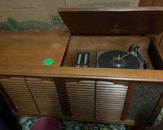 Vintage stereo caninet