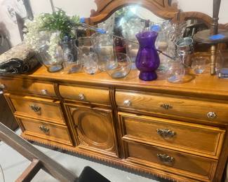 Lexington Furniture dresser with mirror 