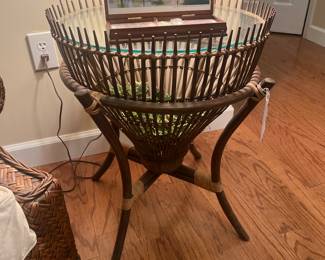 Super cool Franco Albino style rattan fishing basket glass top side table 