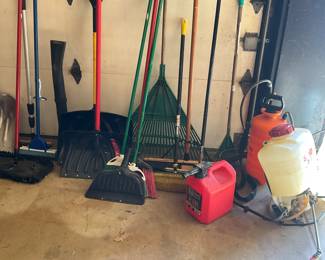 Hand tools, yard tools 