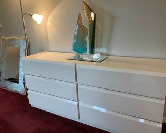 Contemporary, Lane, white lacquer, bedroom furniture. 2 dressers, 2 nightstands, 1 chest of drawers, 1 corner shelf. 