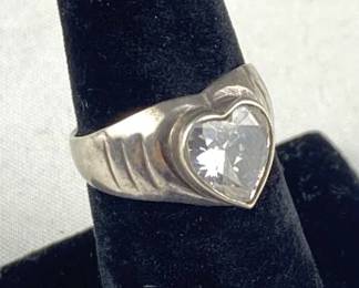 925 Silver Heart Cubic Zirconia Ring