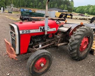 Massey Ferguson 235 Tractor