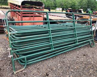 12 Green Corral Panels
