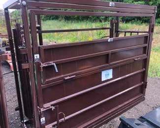 Tough Ranch 8.5 Adjustable Sheeted Alley