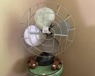 Vtg. Hunter Century Fan
