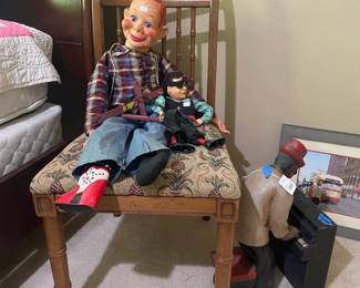 EEgee 1972 marionette