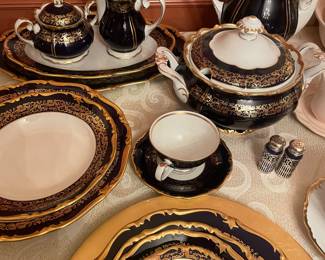 Kobalt and gold china set from Germany. 