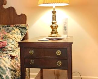 Carolina Panel Co side table, Vintage Solid Brass Stiffel Granny Chic Table Lamp