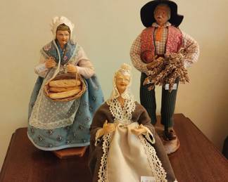 Figurines