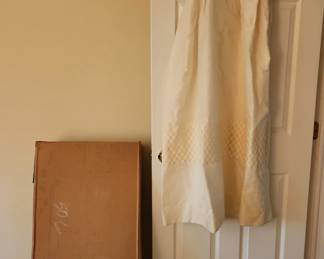 Vintage wedding dress
