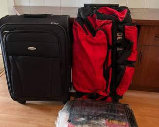ABS311- Samsonite Suit Case & Assorted Travel Bags