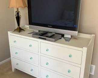 6 Drawer, Dresser, Glass knobs , Pottery Barn 