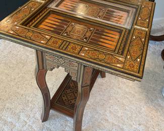 Backgammon Table, Chess Table, Flip out, Folding Table Wood / mother of pearl Inlaid 