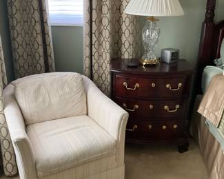 Thomasville ,King Bedroom Set. Armoire, Dresser, Lingerie Chest, Nightstands, King Bed Frame