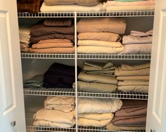 Bed Linens, Bedding, Blankets, Queen, King, Full