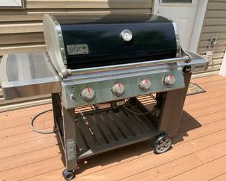 Weber Grill, 4 burner, Weber Genesis II, Special Edition, Natural Gas Grill.  Extra Clean
