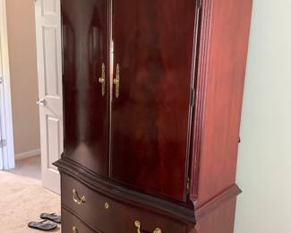 Thomasville ,King Bedroom Set. Armoire, Dresser, Lingerie Chest, Nightstands, King Bed Frame