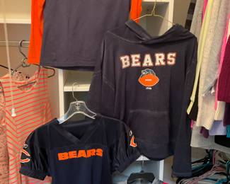 Women's, Clothing, Size S, Size XS, Size 0.  Bears Shirts, Bears Jerseys, Bulls Sweatshirt 