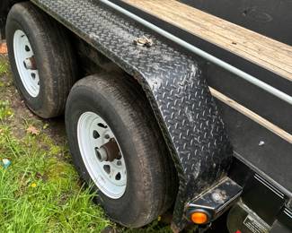 10000 lb dual axle equipment trailer with ramps 