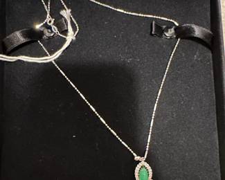 Beautiful Jade Buddha Pendant Necklace