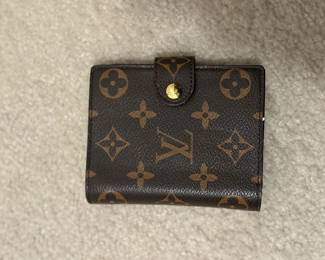 Authentic Louis Vuitton Kiss Lock Wallet