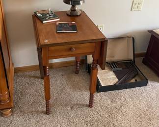 Nice End - Side Table