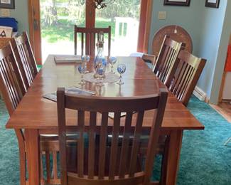 Beautiful Amish Made Cherry Dining Room Table & 6 Chairs