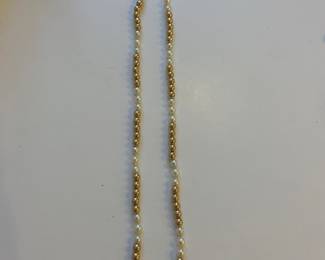 Gold and pearl necklace