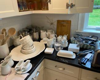 Lots of Kitchen ware