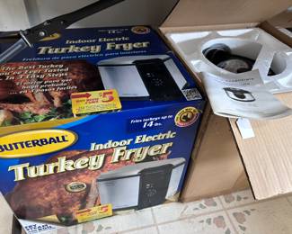 Many Kitchen Items New In Box