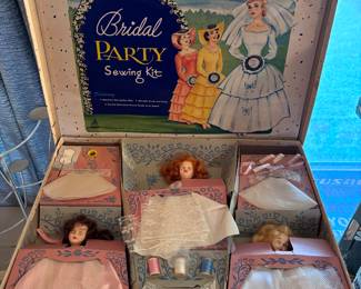 Hassenfeld Bridal Party Sewing Kit
