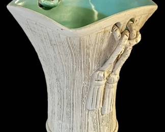 Amazing Art PotteryTextured Exterior
