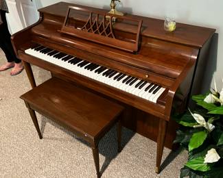 Kimbal Piano with Bench