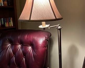 Very nice heavy brass floor lamp