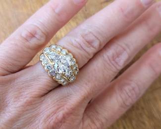 18k Diamond Ring 4.22 carats, center diamond 1.91 carats, I color, I1 Clarity with appraisal