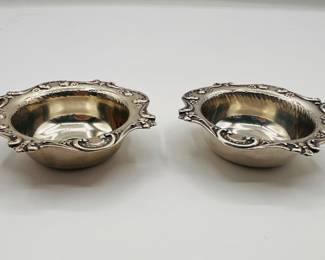 Antique Dominic & Hall Sterling Silver Individual Salt Cellars 

1 of 2