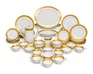 Royal Crown Derby Dinner Service, St. George pattern