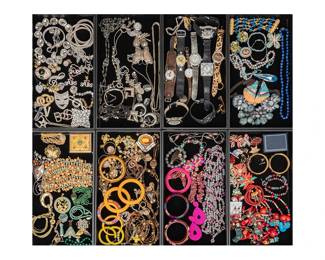 Large collection of vintage costume jewelry, 158 pieces