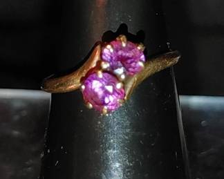 Vintage 10 kt Gold double amethyst ring