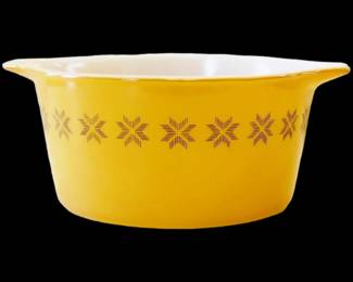 Gold Town and Country Pyrex Casserole Dish with Handles 